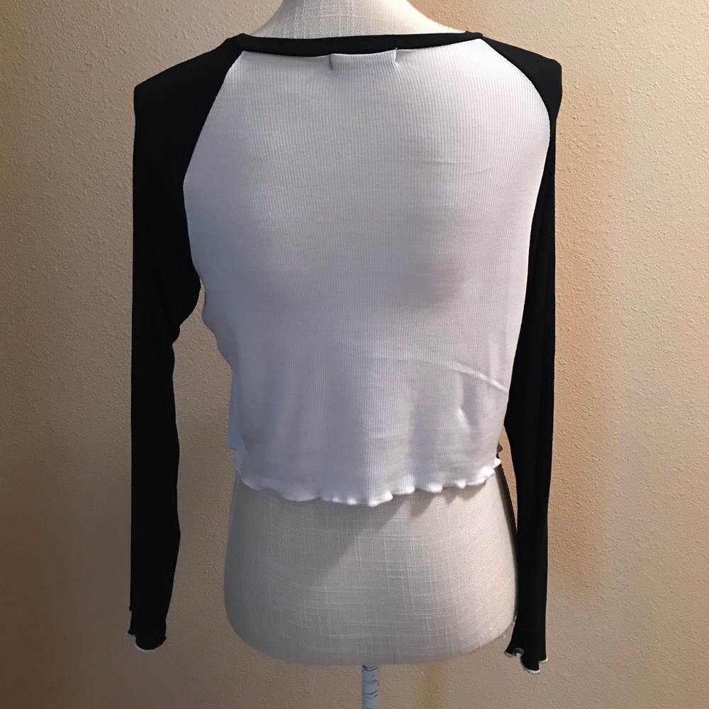 Angel long sleeve crop crewneck lettuce hem white and black top - Picture 2 of 3
